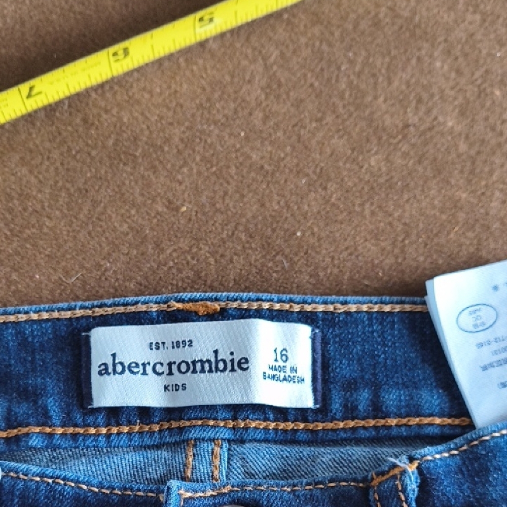 Abercrombie & Fitch Jeans - Picture 2 of 5